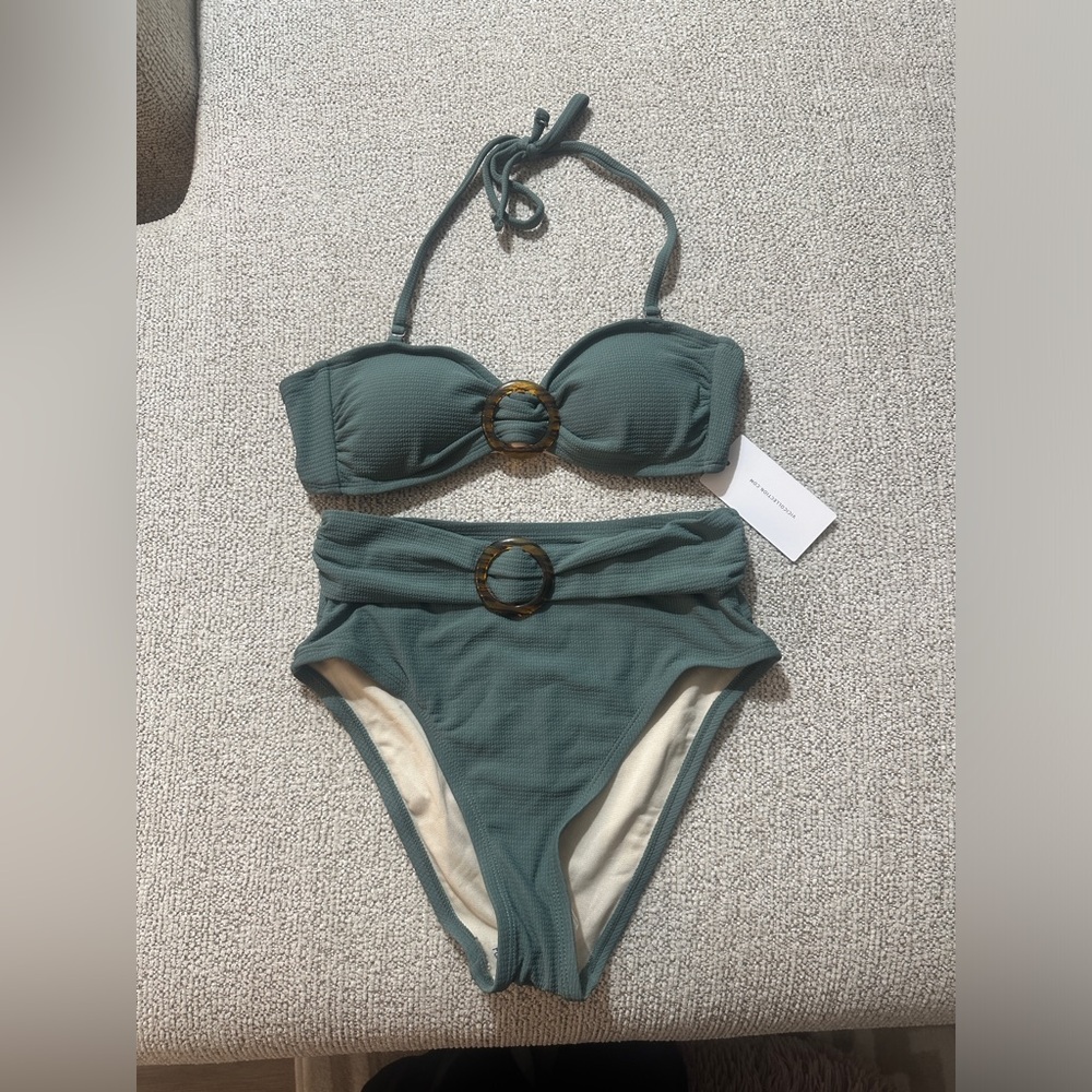 NWT Vici Buckle Bandeau Bikini